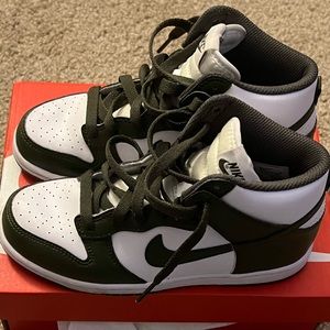 Kids High top Nike Dunks
